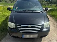 Usado Chrysler Voyager Clasic 150 CV (110 kW) 2006 Negro Monovolumen