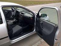 Gebraucht Opel Corsa 82 PS (60 kW) 2004 Silber metallic Limousine