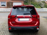Gebraucht Mitsubishi Outlander 150 PS (110 kW) 2019 Rot SUV