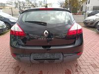 Gebraucht Renault Mégane 101 PS (74 kW) 2011 Schwarz Limousine