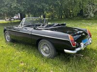 Second-hand MG B 95 CP (69 kW) 1968 Negru Cabrio