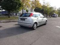 Używany Ford Focus Trend 101 KM (74 kW) 2004 Srebrny Sedan/Limuzyna