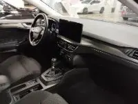 Gebraucht Ford Focus Titanium 125 PS (91 kW) 2024 Schwarz Kombi
