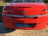 Gebraucht Opel Astra Cabriolet 140 PS (102 kW) 2008 Rot Cabrio