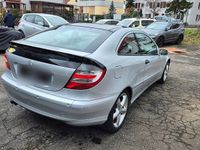 Gebraucht Mercedes C160 122 PS (89 kW) 2006 Silber Coupé
