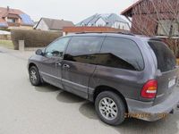 Gebraucht Chrysler Voyager 166 PS (122 kW) 1997 Grau metallic Van / Kleinbus