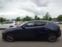 Używany Mazda 3 Selection 122 KM (89 kW) 2020 Niebieski Sedan/Limuzyna