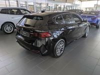 Neu BMW 120 156 PS (114 kW) 2025 Schwarz Kleinwagen