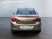 Usata Opel Astra 116 CV (85 kW) 2013 Oro Berlina