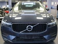 Gebraucht Volvo XC60 Momentum 197 PS (144 kW) 2021 Blau SUV