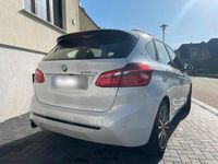 Gebraucht BMW 225 Performance 224 PS (164 kW) 2018 Weiß Kombi