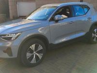 Usado Volvo XC40 163 HP (119 kW) 2024 Cinzento SUV