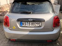 Gebraucht Mini Cooper SE 135 kW (184 PS) 2023 Grau Kleinwagen