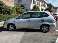 Gebraucht Nissan Almera Tino Acenta+ 116 PS (85 kW) 2004 Silber Van / Kleinbus