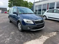 Gebraucht Skoda Roomster Scout 105 PS (77 kW) 2011 Blau Kombi