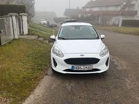 Gebraucht Ford Fiesta Cool & Connect 71 PS (52 kW) 2018 Weiß Kleinwagen