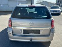 Gebraucht Opel Astra Catch Me 140 PS (102 kW) 2007 Silber Kombi