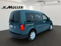 Gebraucht VW Caddy 150 PS (110 kW) 2019 Bambusgarden green Van / Kleinbus