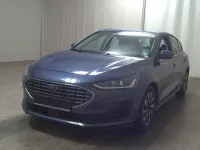 Używany Ford Focus Titanium 120 KM (88 kW) 2023 Niebieski Sedan/Limuzyna