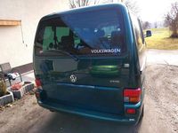 Second-hand VW Caravelle 140 CP (102 kW) 2000 Verde Van