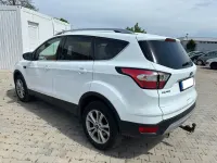 Gebraucht Ford Kuga Titanium 150 PS (110 kW) 2018 Weiß SUV