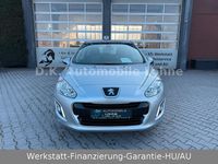 Gebraucht Peugeot 308 Active 111 PS (81 kW) 2012 Silber Kleinwagen