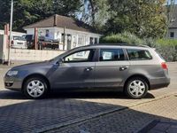 Gebraucht VW Passat 140 PS (102 kW) 2006 Grau Kombi
