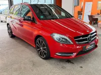 Gebraucht Mercedes B180 Sport 109 PS (80 kW) 2013 Rot Van / Kleinbus