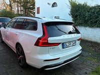 Gebraucht Volvo V60 Plus 197 PS (144 kW) 2024 Weiß Kombi