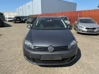 Gebraucht VW Golf VI Comfortline 105 PS (77 kW) 2011 Grau Kleinwagen