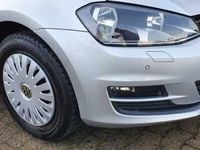 Second-hand VW Golf VII Trendline 110 CP (80 kW) 2016 Argintiu Break