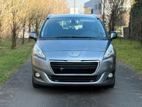 Gebraucht Peugeot 5008 116 PS (85 kW) 2016 Grau Van / Kleinbus