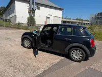 Gebraucht Mini Cooper D 116 PS (85 kW) 2015 Schwarz Kleinwagen
