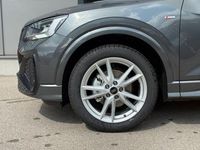 Neu Audi Q2 S-Line 150 PS (110 kW) 2025 Grau SUV
