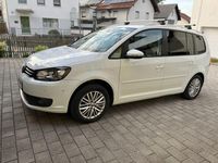 Gebraucht VW Touran Cup 140 PS (102 kW) 2014 Weiß Van / Kleinbus