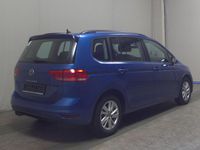 Gebraucht VW Touran Comfortline 150 PS (110 kW) 2023 Blau Van / Kleinbus