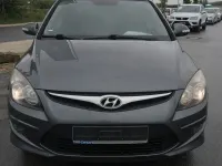 Gebraucht Hyundai i30 106 PS (77 kW) 2011 Grau Limousine