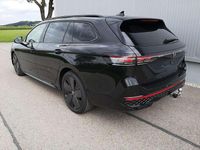 Neu VW Passat R-line 220 PS (161 kW) 2025 Grenadilschwarz metallic Kombi