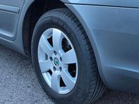 Usado Skoda Octavia 2013 Azul Carrinha