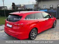 Gebraucht Ford Focus Sport 150 PS (110 kW) 2017 Rot Kombi
