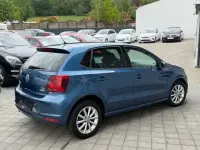 Gebraucht VW Polo LOUNGE 90 PS (66 kW) 2015 Blau Limousine