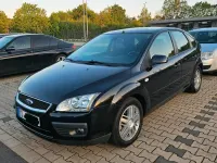 Gebraucht Ford Focus Ghia 116 PS (85 kW) 2004 Schwarz Limousine