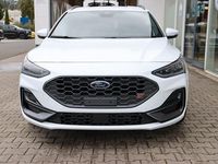 Neu Ford Focus ST 280 PS (205 kW) 2025 Frozen white Kombi