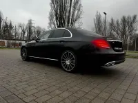 Usado Mercedes E220 194 CV (142 kW) 2016 Negro Berlina