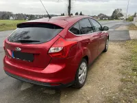 Gebraucht Ford Focus Titanium 116 PS (85 kW) 2014 Rot Limousine