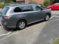 Gebraucht Mitsubishi Outlander 150 PS (110 kW) 2014 Grau SUV