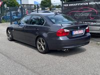 Gebraucht BMW 330 Sport Line 258 PS (189 kW) 2006 Grau Limousine