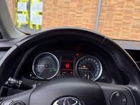 Gebraucht Toyota Auris 136 PS (100 kW) 2014 Weiß Limousine