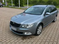 Używany Skoda Superb 140 KM (102 kW) 2012 Niebieski Kombi