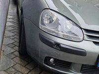 Second-hand VW Golf V 120 CP (88 kW) 2004 Maro Hatchback